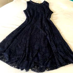 Brand New girl  size 16 🌹 blue lace dress